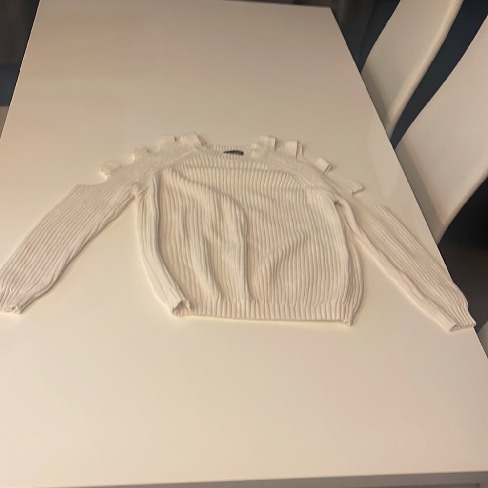 Ambiance Apparel Medium White Sweater with cut out design in shoulders